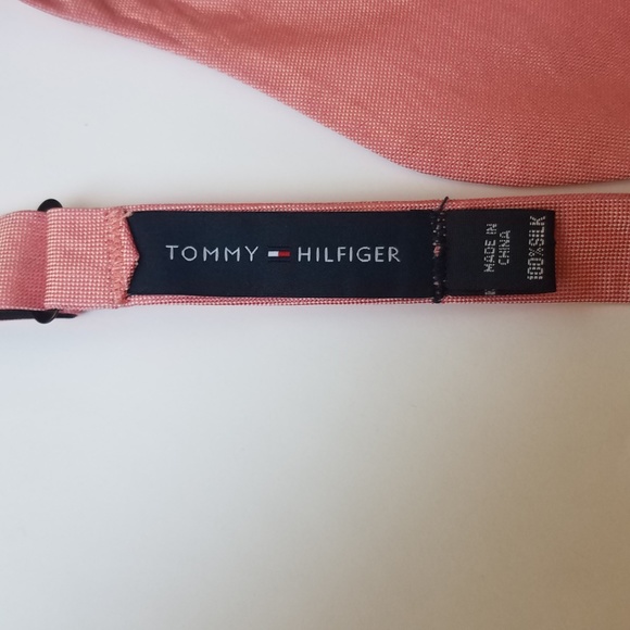 Tommy Hilfiger Pink Self tie Bowtie - Picture 2 of 2